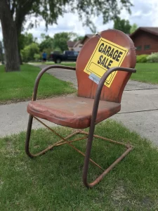 how to organize for a garage sale